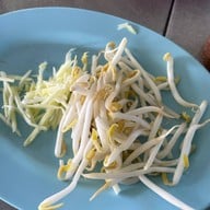 ผัดไทยกุ้งยิ้ม