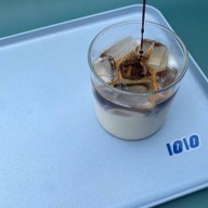 10/10 Cafe Coffee กาแฟ