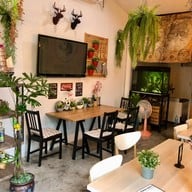 Nom More Cafe   หัวหิน