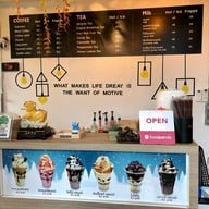 Nom More Cafe   หัวหิน