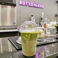 บอททอมเลส Mindscape Café By Bottomless (ร้านกาแฟ บอททอมเลส รัชดา-ห้วยขวาง)