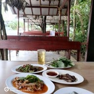 บรรยากาศ อีสานนครศรีฯ (ป้าน้อยหัวตรุด)