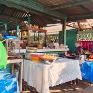 บรรยากาศ ก๋วยเตี๋ยวไข่ คุณแหม่ม