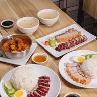 เมนูของร้าน Kevin หมูกรอบฮ่องกงเตาถ่าน อยุธยา