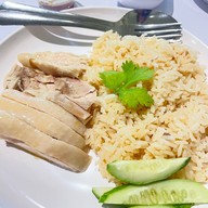 เมนูของร้าน หย่งชุน ข้าวมันไก่ หยิบมัน อุดมสุข