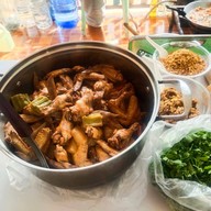 ผัดไท หอยทอด ออส่วน สาย4