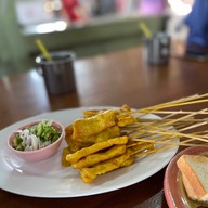 เมนูของร้าน ก๋วยเตี๋ยวไทยตาปุ้ย