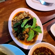 ลาบเป็ดพระราม 9