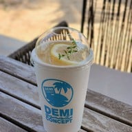 เมนูของร้าน Demi beach Concept