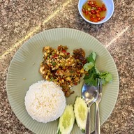 เมนูของร้าน ครัวคุณส้มตลาดสายสอง Customer	ชามโตก๋วยเตี๋ยวไก่มะระบุฟเฟ่ต์ตลาดสายสอง