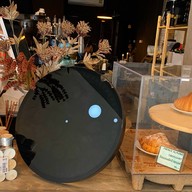 BUZZ BEER เมืองทองธานี ถนน บอนด์สตรีท