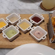 เมนูของร้าน Salt // Pepper Central World