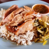 ข้าวแกงศิรินันท์