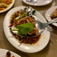 ลาบเป็ดคนลือ โนนหงษ์ทอง