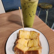 เมนูของร้าน หวานลิ้นไอติมไข่แข็ง จรัญ 3