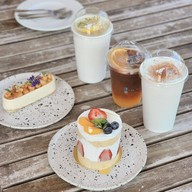 เมนูของร้าน Demi beach Concept