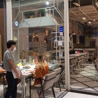 บรรยากาศ Salt // Pepper Central World