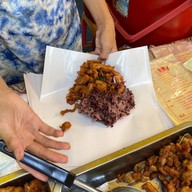 ไก่ทอดเจ๊ภัทร บิ๊กซีเเวทคหะพระราม2ตลาดกรีนเวลท