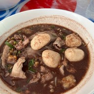 เมนูของร้าน ก๋วยเตี๋ยวน้ำตกหมู (ก๋วยเตี๋ยวคากิ)