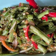 ไก่ย่าง วิเชียรบุรี นิมมานเหมินทร์ นิมมานเหมินทร์ ซอย.11