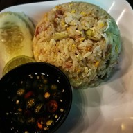 กับแกล้ม by หลบมุม บาร์ เจริญนคร