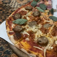 Street Pizza & The Wine House