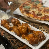 Street Pizza & The Wine House