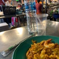 ผัดไทท่าฉาง ป้าหนุ่ย ตลาดศาลเจ้า สุราษฏร์ธานี ไม่มีสาขา