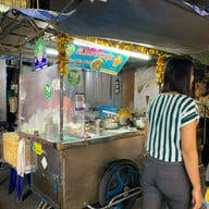 ผัดไทท่าฉาง ป้าหนุ่ย ตลาดศาลเจ้า สุราษฏร์ธานี ไม่มีสาขา