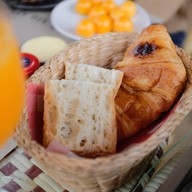 เมนูของร้าน Clair de Lune Cafe & Bistrot Wangnamkhiao