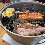 เมนูของร้าน กะเพรา Mu-Gata