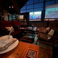 HEAP Cafe' & Restaurant อนุสาวรีย์ชัยฯ