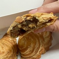 เปาจี่ ซาลาเปาจี่หนึ่งเดียวในไทย by แก้มใส บางบัวทอง (สาขาหลัก)