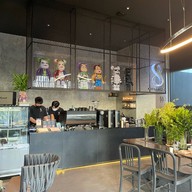 eight cafe กรุงเทพกรีฑา