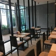 โรงแรมฮักนิมมาน