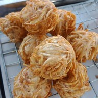 ข้าวแกงใต้เสาธง