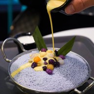 Snow Moon Cafe