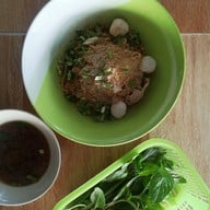 เมนูของร้าน ก๋วยเตี๋ยวเรือแหกโค้ง นครราชสีมา