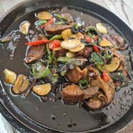 ครัวคุณต้อม เตี๋ยวตุ๋นหม้อไฟ