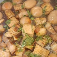 ข้าวแกงใต้เสาธง