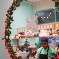 Snow Moon Cafe