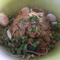 เมนูของร้าน ก๋วยเตี๋ยวเรือแหกโค้ง นครราชสีมา
