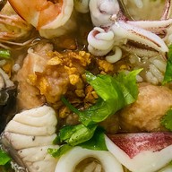 ข้าวต้ม&ยำในซอย