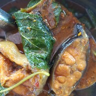 ข้าวแกงใต้เสาธง