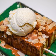 Snow Moon Cafe