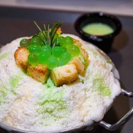 Snow Moon Cafe