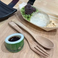 Kyo Roll En ไอคอนสยาม