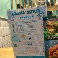 Snow Moon Cafe
