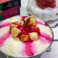 Snow Moon Cafe