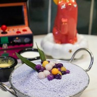 Snow Moon Cafe